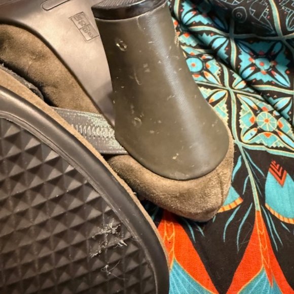 AEROSOLES Suede pumps, Size 10 - Picture 9 of 12